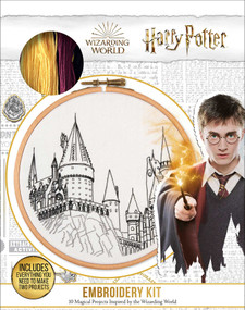 Harry Potter Embroidery - Craft Kit - Craft Gift for Harry Potter Fans - Officially Licensed by Deborah Wilding, 9781684128914