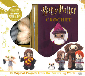 Harry Potter Crochet - Harry Potter and Dobby Amigurumi - Yarn, Safety Eyes, Crochet Hook and Instructional Booklet - Craft Gift for Harry Potter Fans by Lucy Collin, 9781684128877