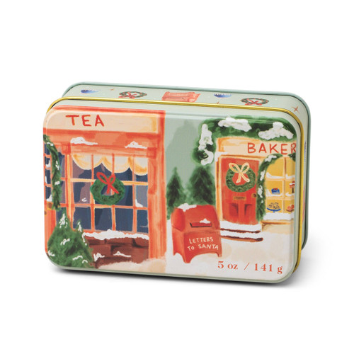 HOLIDAY TIN 5 OZ MATTE ILLUSTRATED TIN WITH STOREFRONT SCENE - SWEET ORANGE & FIR, CT0504