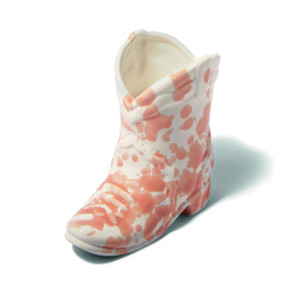 NASHVILLE 6 OZ WHITE CERAMIC COWBOY BOOT CANDLE WITH PINK SPLATTER FINISH - CACTUS FLOWER, NCB001