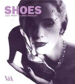Shoes - 9781851775378 by Lucy Pratt, Linda Woolley, 9781851775378
