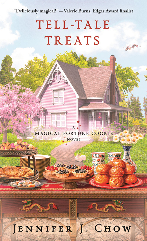 Tell-Tale Treats (A Magical Fortune Cookie Novel) by Jennifer J. Chow, 9781250323279