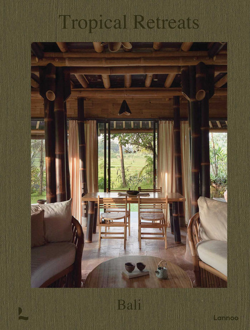 Tropical Retreats (Bali) by Iker Zuniga, 9789059960367