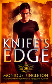 Knife's Edge (A dark urban fantasy) by Monique Singleton, 9781036701543