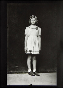 Disfarmer (Heber Springs Portraits 1939-1946) by Disfarmer, Julia Scully, 9780944092385