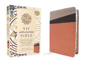 NIV Application Bible, Leathersoft, Coral/Gray, Red Letter, Thumb Indexed, Comfort Print (Bringing the Ancient Message of the Bible into Your World) by Zondervan, 9780310465188