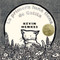 La primera luna llena de Gatit (A Kitten's First Full Moon (Spanish edition), A Caldecott Award Winner) by Kevin Henkes, Kevin Henkes, 9780063517134