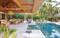 Beach House (The world's most beautiful beach houses and coastal homes) by Peter Martin, 9781068260865