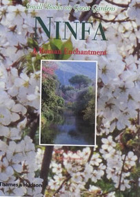 Sacred Places of the Ancient World by Philip Matyszak, 9780500029749