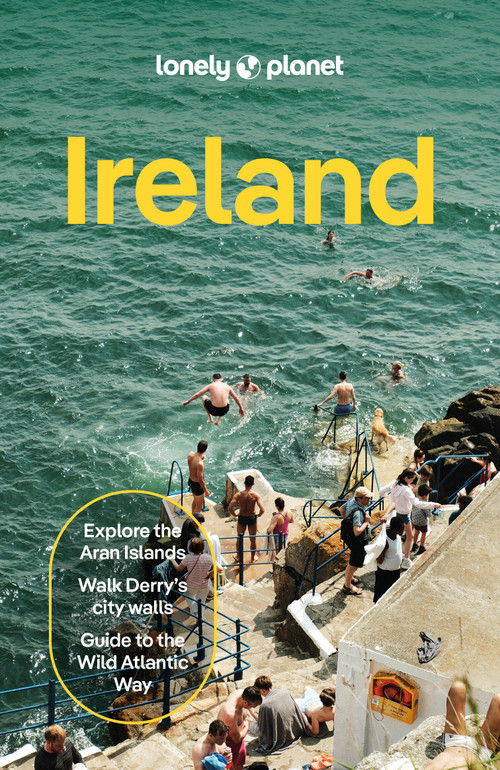 Lonely Planet Ireland (Plan the Trip of a Lifetime | Detailed Itineraries & Maps | Insider Tips | Covers Dublin, Cork, Galway and more) by Catherine Le Nevez, Isabel Albiston, Fionn Davenport, Cathy Donaldson, Neil Wilson, 9781838698065