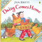 Daisy Comes Home by Jan Brett, Jan Brett, 9780142402702