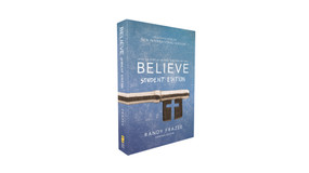 Believe Student Edition, Paperback (Living the Story of the Bible to Become Like Jesus) by Randy Frazee, Zondervan, 9780310745617