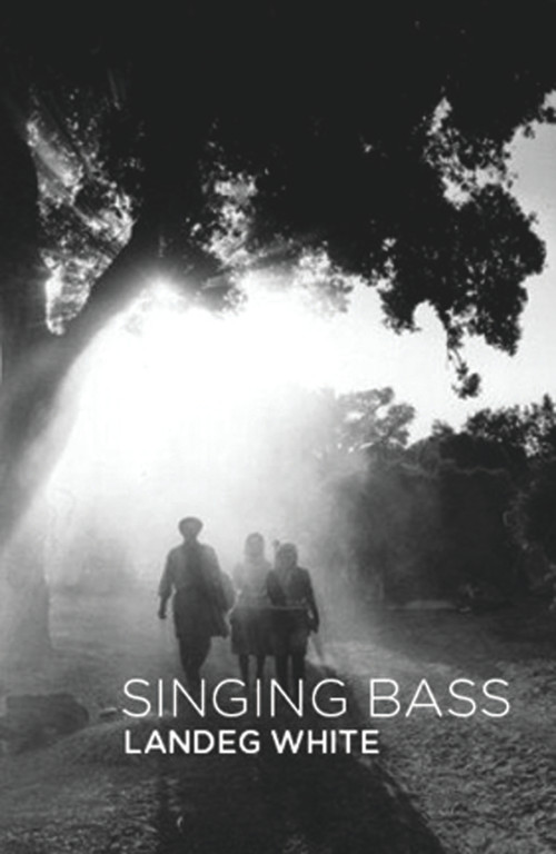 Singing Bass by Landeg White, 9781905762743