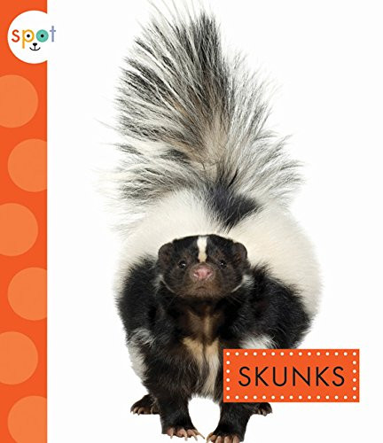 Skunks - 9781681522210 by Wendy Strobel Dieker, 9781681522210