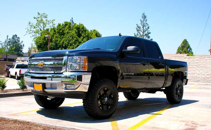 3/"//2/" LIFT KIT FRONT AND REAR FITS 15-18 CHEVROLET// GMC COLORADO CANYON 4WD