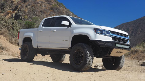 MaxTrac K880463F 6.5" Lift Kit Installed On 2015-2020 Chevy Colorado 2wd