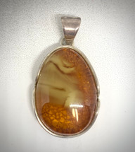 Amber Pendant (3775)