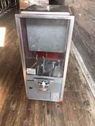 Lock & Key Replacement Set for Front Door Big Oak Capsule Vending  2" machine 