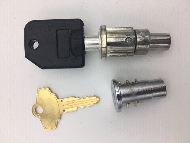 Lock & Key For Silent Sales Force Gumball Candy and Nut Bulk Vending Machines 