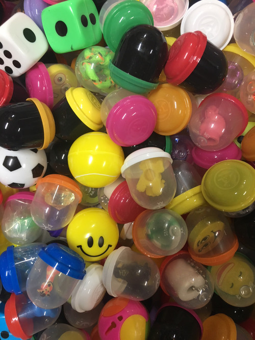 1,000 Capsuled Jewelry & Toy Mix in 1.1" Acorn Vending Machine Capsules Prizes 