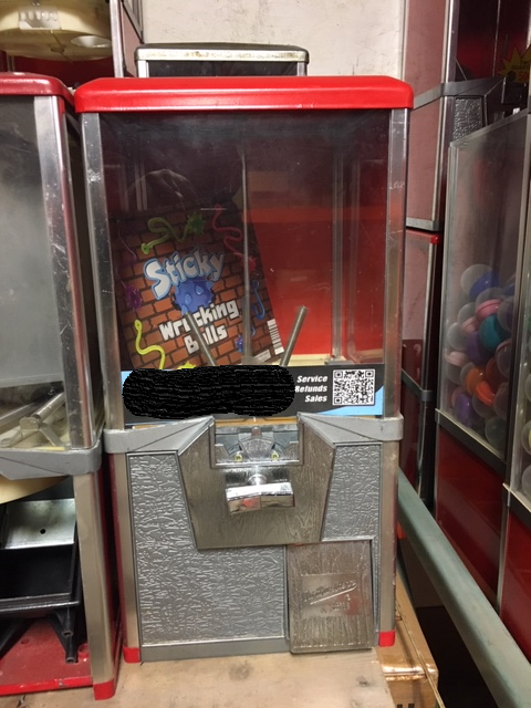 2" capsule toy vending machine 2 inch vendor w/ over 225 toys A&A Northwestern