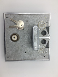 Lock and Key for BOTTOM of Victor 77 , Zipper , Toy N Joy  Vintage 2" Toy Capsule Vending Machine