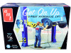 Skill 2 Model Kit Garage Accessory Set #3 2-Post Hydraulic Lift Figurine Get On Up 1/25 Scale Model AMT AMTPP017 M