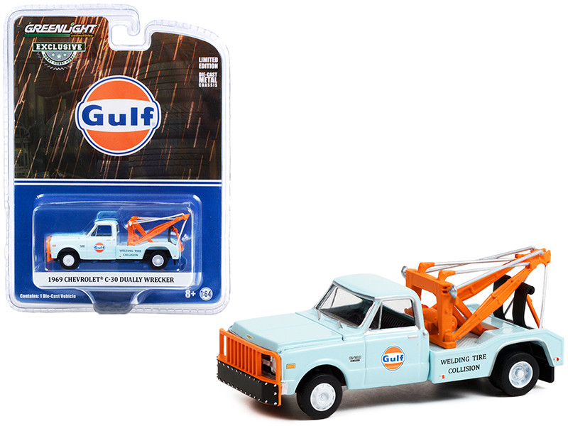 1969 Chevrolet C-30 Dually Wrecker Tow Truck Gulf Oil Light Blue Welding Tire Collision Hobby Exclusive 1/64 Diecast Model Car Greenlight 30275
