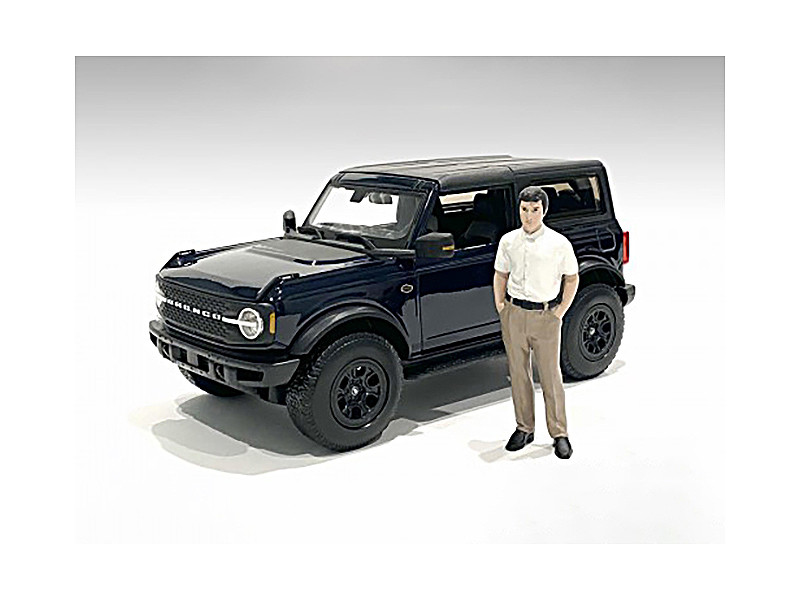 The Dealership Customer I Figurine for 1/18 Scale Models American Diorama 76308