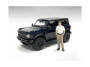 The Dealership Customer I Figurine for 1/24 Scale Models American Diorama 76408