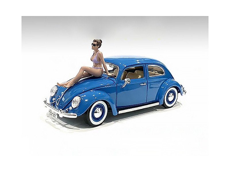 Beach Girl Carol Figurine for 1/18 Scale Models American Diorama AD76315