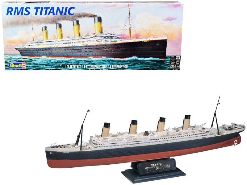 Level 4 Model Kit RMS Titanic Passenger Liner Ship 1/570 Scale Model Revell 85-0445