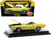 1971 Dodge Challenger R/T 383 Banana Yellow White Stripes Vinyl White Top Limited Edition 6550 pieces Worldwide 1/24 Diecast Model Car M2 Machines 40300-95B