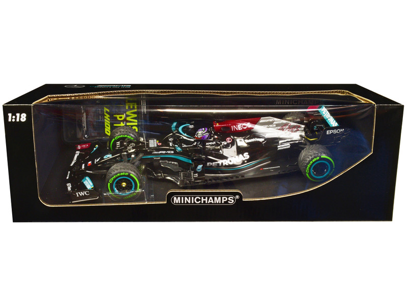 Mercedes-AMG F1 W12 E Performance #44 Lewis Hamilton Petronas Winner Formula One F1 Russian GP 2021 Pit Board Driver Limited Edition 1000 pieces Worldwide 1/18 Diecast Model Car Minichamps 110211544