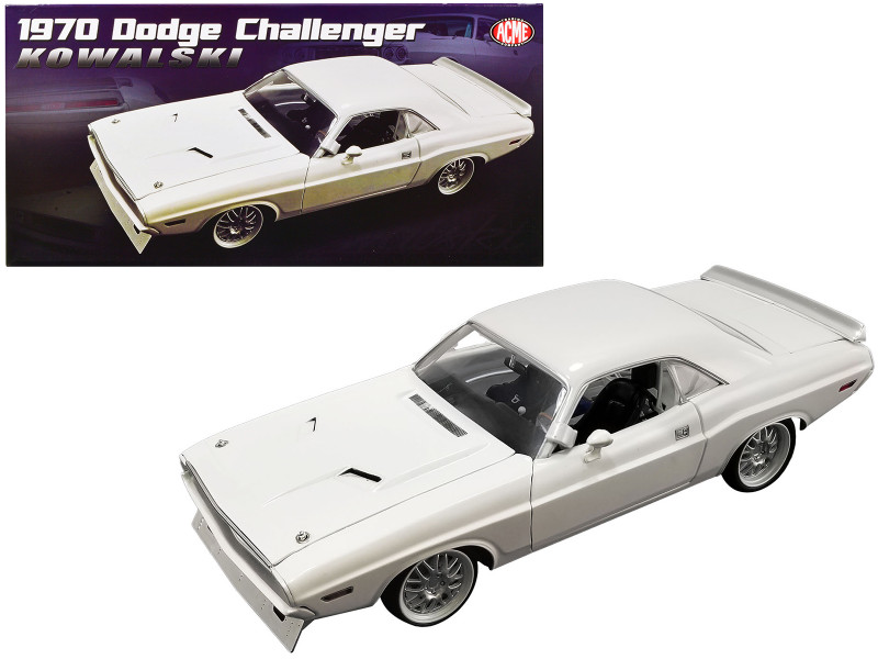 1970 Dodge Challenger Street Fighter White Kowalski Limited Edition 524 pieces Worldwide 1/18 Diecast Model Car ACME A1806022