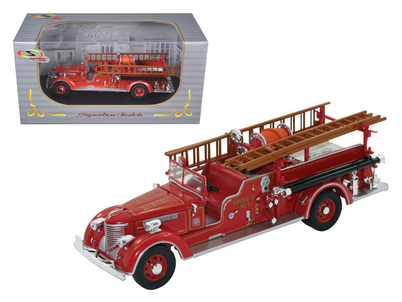 1939 Packard Fire Engine Car Red 1/32 Diecast Model Car Signature Models 32400