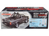 Skill 2 Model Kit 1992 Toyota 4x4 Pickup Truck 2023 1/20 Scale Model AMT AMT1425