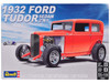 Level 4 Model Kit 1932 Ford Tudor Sedan 2-in-1 Kit 1/25 Scale Model Revell 14553