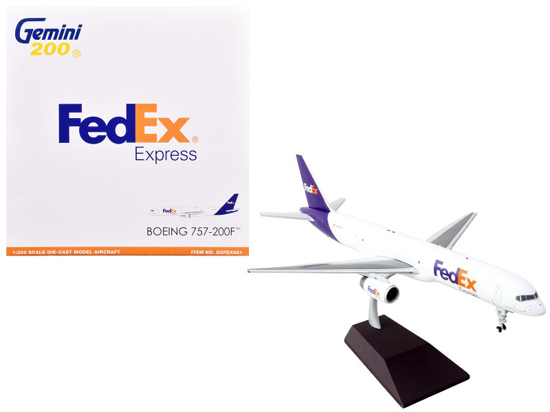 Boeing 757 200F Commercial Aircraft FedEx Federal Express N921FD White with Purple Tail Gemini 200 Series 1/200 Diecast Model Airplane GeminiJets G2FDX981