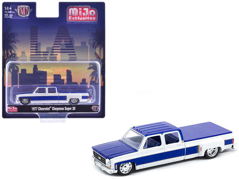 1977 Chevrolet Cheyenne Super 30 Pickup Truck White Blue LA Limited Edition 10560 pieces Worldwide 1/64 Diecast Model Car M2 Machines 39000-MJS05