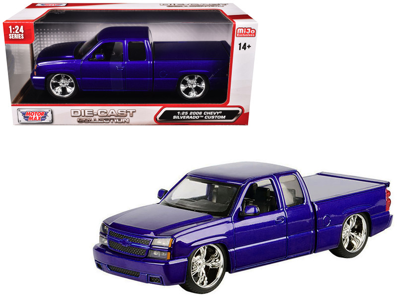 2006 Chevrolet Silverado Custom Pickup Truck Blue Metallic Die Cast Collection Series 1/25 Diecast Model Car Motormax 79039-BL