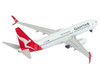 Boeing 737 800 Commercial Aircraft Qantas Airways VH VZW White with Red Tail 1/400 Diecast Model Airplane GeminiJets GJ2371