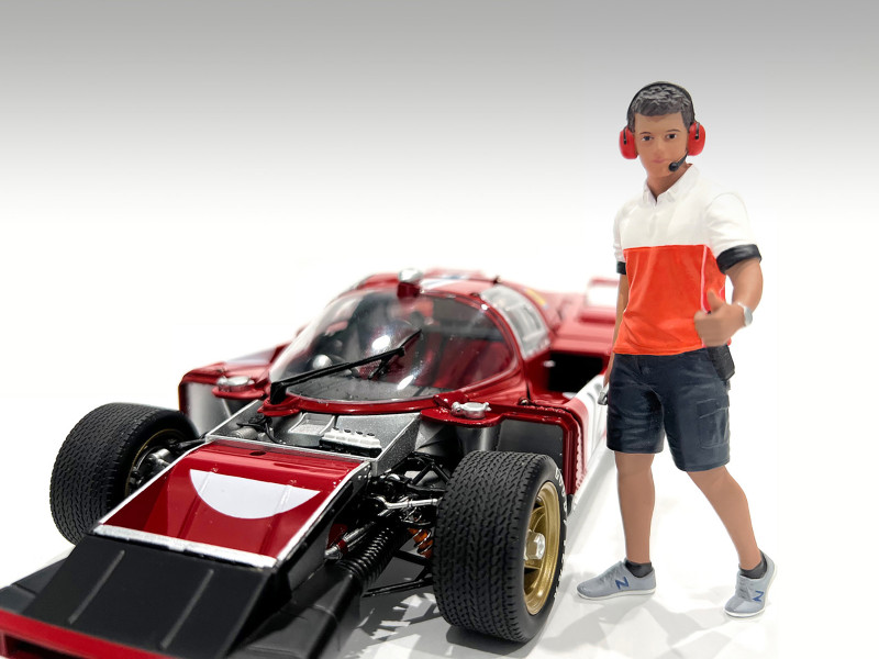 Race Crew Figure #2 for 1/18 scale models American Diorama AD-19002