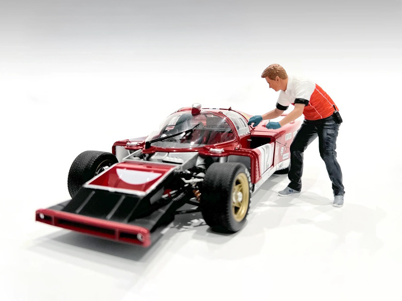 Race Crew Figure #5 for 1/18 scale models American Diorama AD-19005