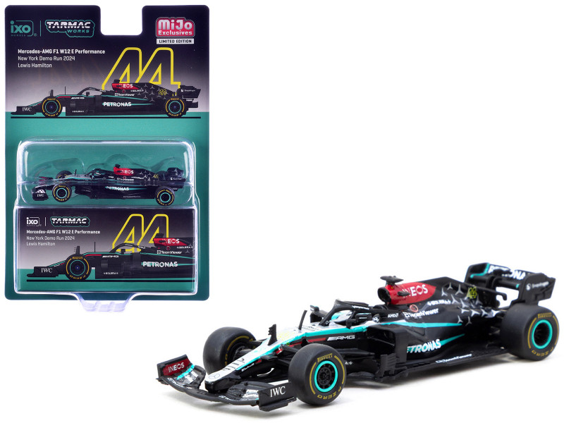 Mercedes-AMG F1 W12 E Performance #44 Lewis Hamilton Formula One F1 New York Demo Run 2024 Global64 Series 1/64 Diecast Model Tarmac Works T64G-F037-NY