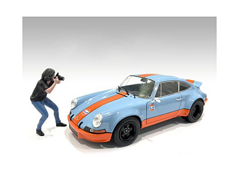 Photographers Figure #4 for 1/24 Scale Models American Diorama AD-25304