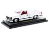 1993 Chevrolet C1500 SS 454 Pickup Truck White with Red Interior Limited Edition to 9600 pieces Worldwide 1/24 Diecast Model Car M2 Machines 40300-142A