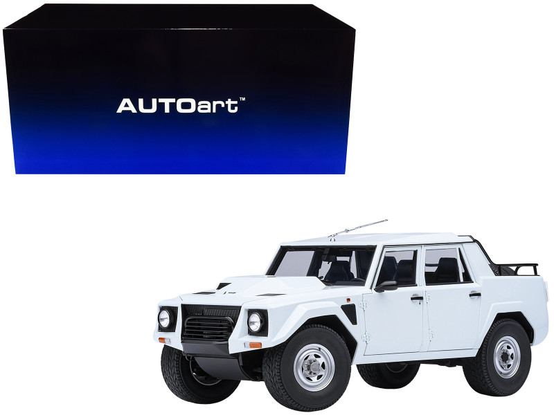 Lamborghini LM002 Bianco Polo Park White 1/18 Model Car Autoart 74549