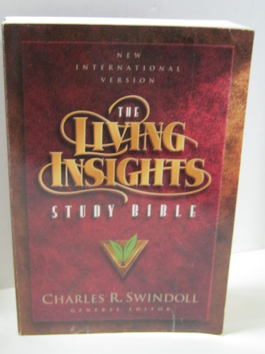 The Living Insights Study Bible Personal Size Edition