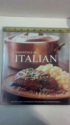 Williams-Sonoma Essentials of Italian